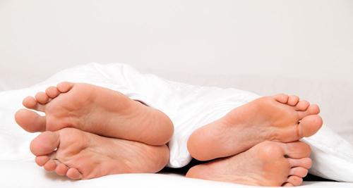 15条吸引男人的技巧（如何让男人爱上你？成功的秘诀揭秘）