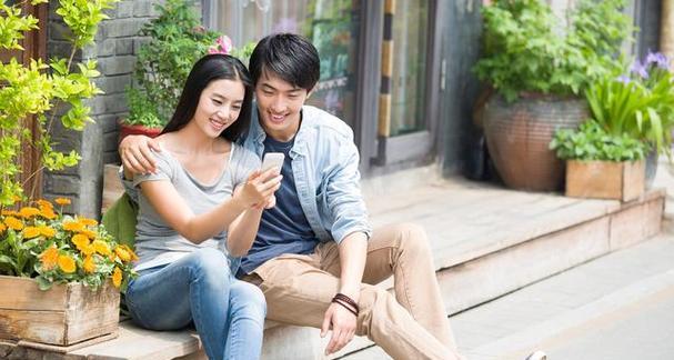 挽回前男友和他新欢，重拾爱情之路（如何在拆散前男友和他新欢的情况下成功挽回？）
