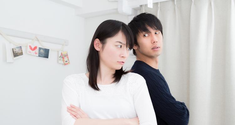 以吵架闹分手正常吗？（探讨恋爱中吵架闹分手的原因和解决方法，建立健康的关系）
