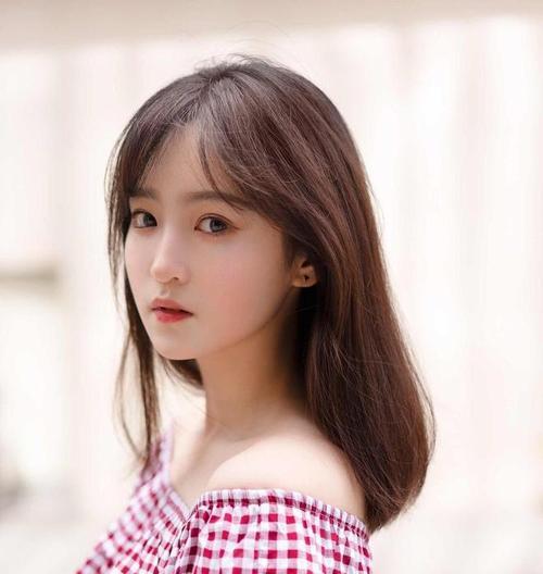 如何投其所好找话题，让恋爱不再无聊（以爱好为媒介，激发情感交流的火花）