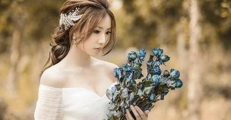 如何挽回女友的心（用感人的话语打动她）