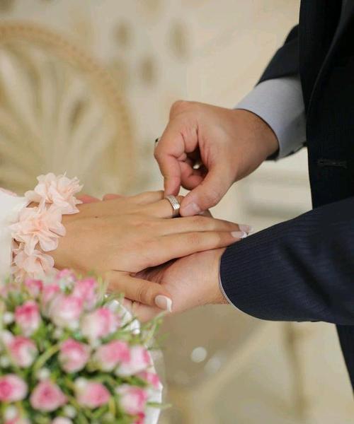 如何让平淡的婚姻恢复激情（以经营婚姻秘诀为突破口，让你的婚姻焕发新生）