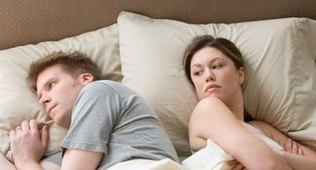 老公出轨了怎么对付第三者？（15个实用方法让你变身女王，让第三者黯然退场！）