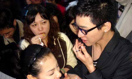姐弟恋幸福甜蜜的秘密（维持姐弟恋的7个关键要素）