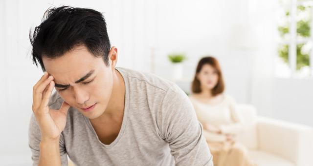 如何应对男方提出离婚的情况（挽救婚姻的良方以及合理分配财产的建议）