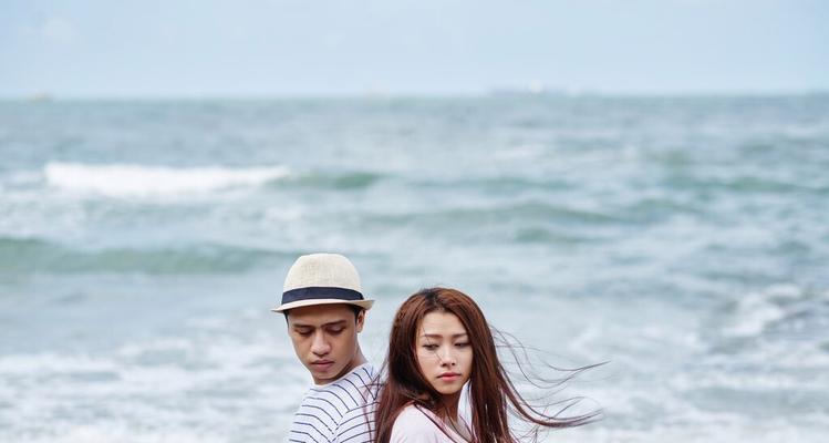 老公出轨，该如何面对？（婚姻中的背叛与挽救）