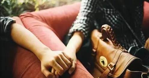 挽回已分手女友的高效步骤（挽回爱情必备，15个步骤教你如何重新赢得她的心）