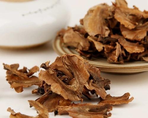 分心木的神奇功效与作用（发现“神木”的健康价值）