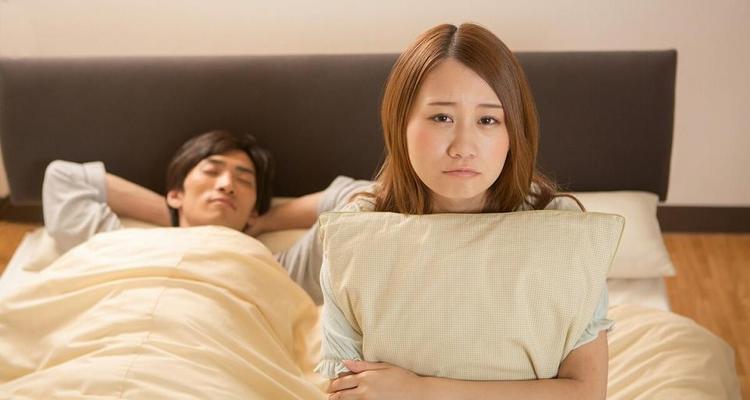 老公出轨如何应对小三？如何处理婚姻危机拯救爱情？