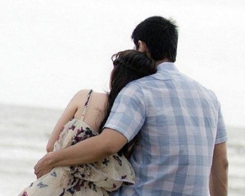 异地恋如何挽回男友？（15个实用技巧，让爱情回到你身边）