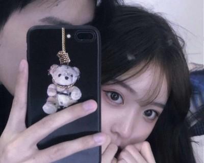 男生对你有好感的明显表现（15个关键细节揭示出男生的内心想法）