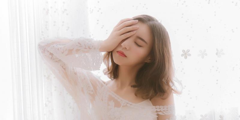 女生突然对你态度冷淡怎么办？（应对策略、心态调整、沟通技巧）