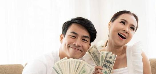 老公被婆婆要求离婚，该如何应对？（应对婆媳矛盾、维护家庭关系的关键）