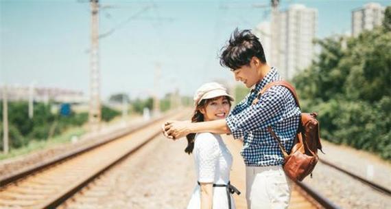 如何用坚持不懈的发消息挽回女朋友？（用这个技巧，让她重新爱上你！）