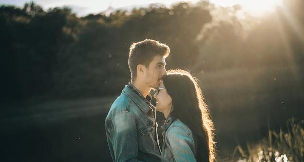 聪明女人的老公挽回计策（如何让你的老公回到你的怀抱）