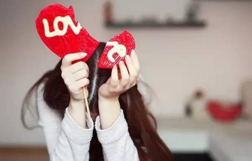 分手后如何挽回对方？（掌握5个技巧，拯救你的爱情）