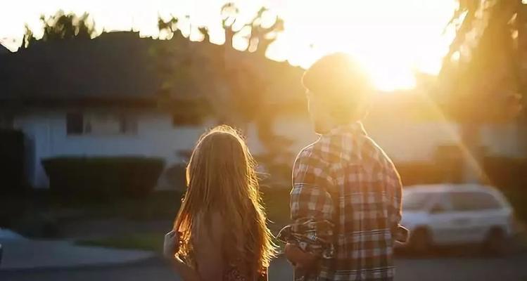 焦虑型和回避型依恋者如何共处？（互相理解和包容是关键）