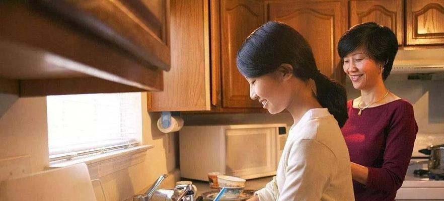 以“一碗汤”的距离，和谐婆媳相处（如何保持合适的距离？）